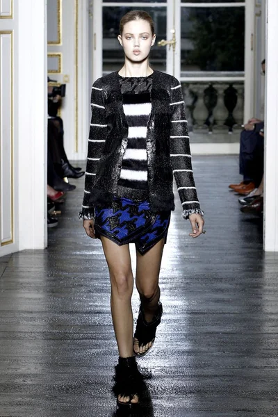 Look 8